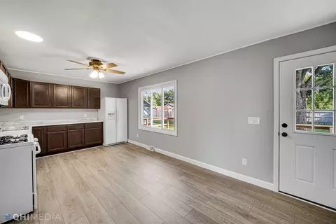 643 Apache Ln, Lowell, IN 46356 photo 8