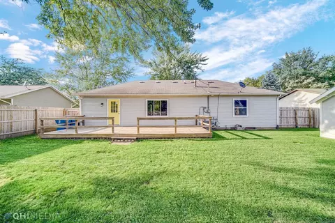 643 Apache Ln, Lowell, IN 46356 photo 18