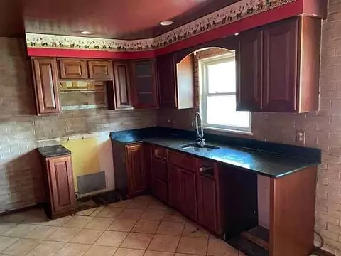 7138 Ash Ave, Gary, IN 46403 photo 4