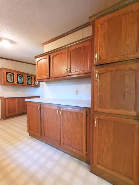 303 9th St, De Motte, IN 46310 photo 9
