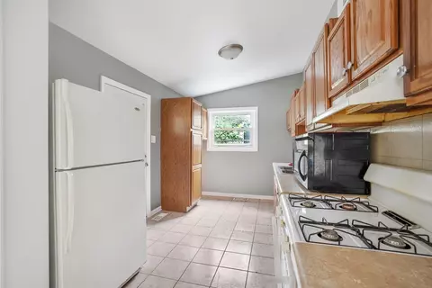529 Avalon Dr, Dyer, IN 46311 photo 9