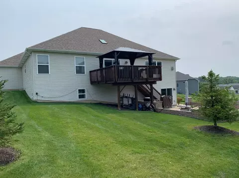 835 Hayfield Dr, Crown Point, IN 46307 photo 6