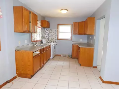 755 Burr St, Gary, IN 46406 photo 6