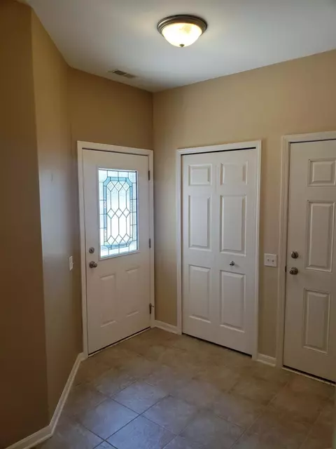 Undisclosed, Crown Point, IN 46307 photo 4
