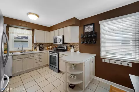 201 Timrick Dr, Munster, IN 46321 photo 7