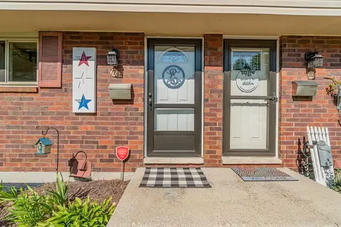 779 Bowman Dr, Crown Point, IN 46307 photo 1