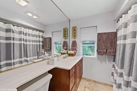 8631 Maple Ave, Gary, IN 46403 photo 12