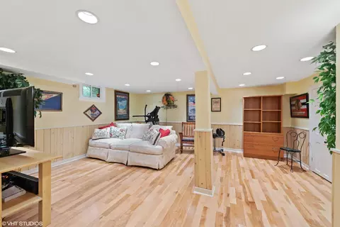 8631 Maple Ave, Gary, IN 46403 photo 14