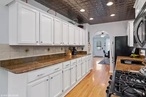 8631 Maple Ave, Gary, IN 46403 photo 7