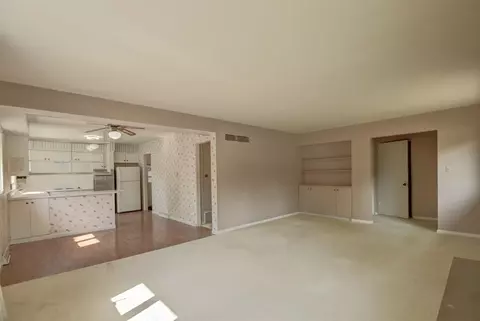 604 Elm St, Griffith, IN 46319 photo 5