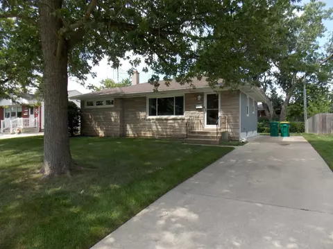 8006 Tapper Ave, Munster, IN 46321 photo 2