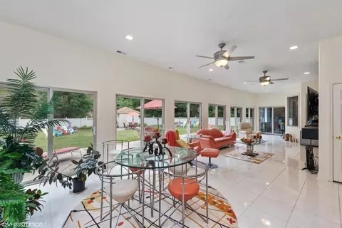 7900 Hemlock Ave, Gary, IN 46403 photo 16