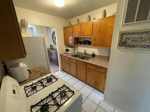 1040 N Wood St, Griffith, IN 46319 photo 4