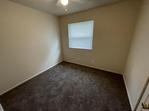 1040 N Wood St, Griffith, IN 46319 photo 14