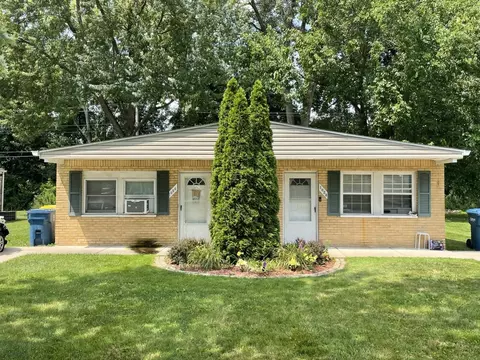 1026 N Wood St, Griffith, IN 46319 photo 1