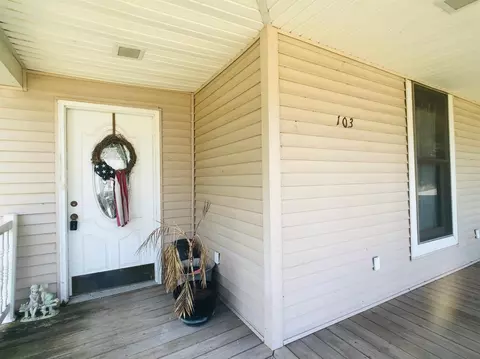 103 W Goss St, Kentland, IN 47951 photo 5