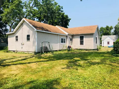 103 W Goss St, Kentland, IN 47951 photo 24