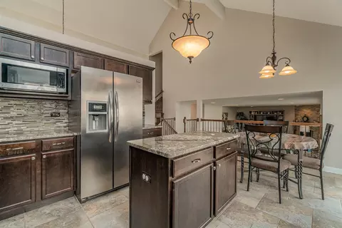 1131 Jeanne Ct, Crown Point, IN 46307 photo 15