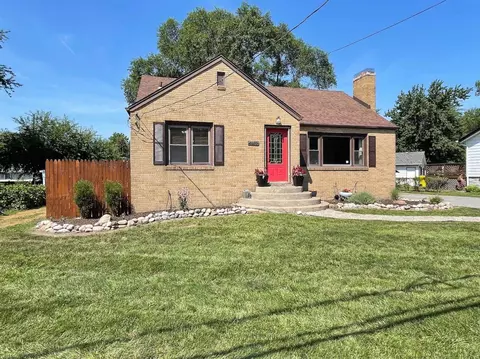 1438 N Broad St, Griffith, IN 46319 photo 3