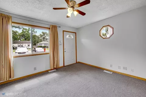 406 Madison Ave, New Chicago, IN 46342 photo 3