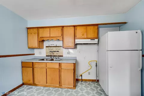 406 Madison Ave, New Chicago, IN 46342 photo 8