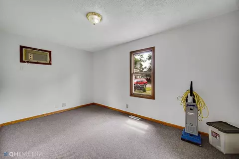 406 Madison Ave, New Chicago, IN 46342 photo 12