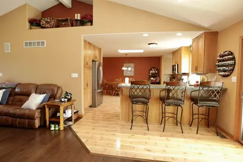217 Eagle Ct, Dyer, IN 46311 photo 6