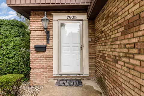 7925 Jefferson Ave, Munster, IN 46321 photo 4