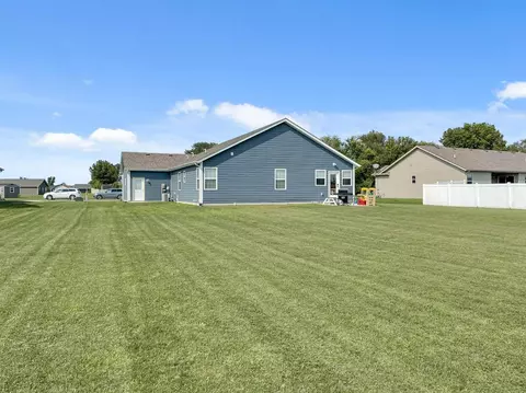463 W Central St, Wheatfield, IN 46392 photo 18