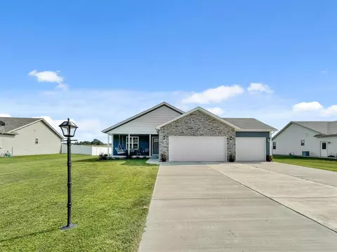 463 W Central St, Wheatfield, IN 46392 photo 1