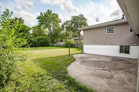 627 E 39th Ln, Griffith, IN 46319 photo 4
