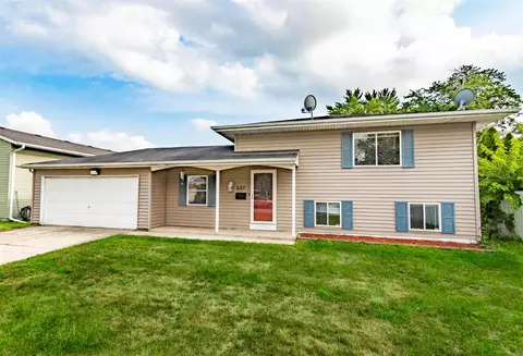 627 E 39th Ln, Griffith, IN 46319 photo 2