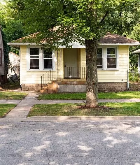 4232 Washington St, Gary, IN 46408 photo 2