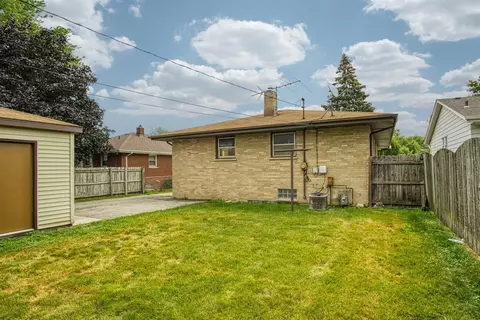 6832 Maryland Ave, Hammond, IN 46323 photo 16