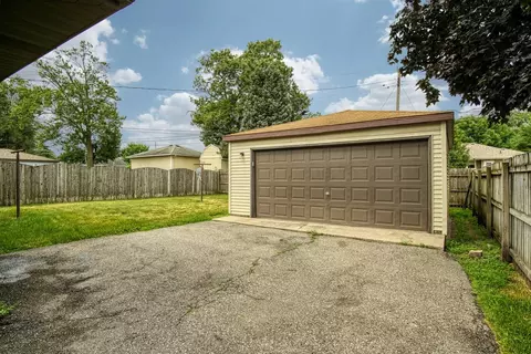 6832 Maryland Ave, Hammond, IN 46323 photo 15