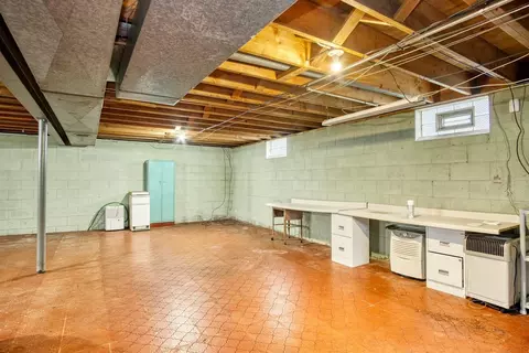6832 Maryland Ave, Hammond, IN 46323 photo 13