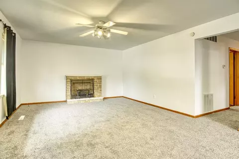 6832 Maryland Ave, Hammond, IN 46323 photo 3