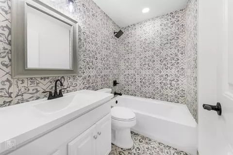 3835 Douglas Dr, Gary, IN 46408 photo 17