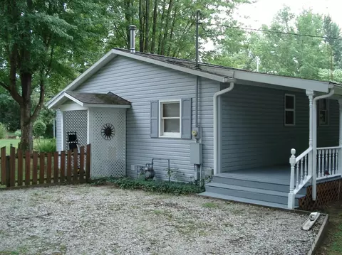 660 S 800, Knox, IN 46534 photo 4