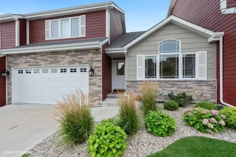 2329 Legend Cir, Chesterton, IN 46304 photo 1