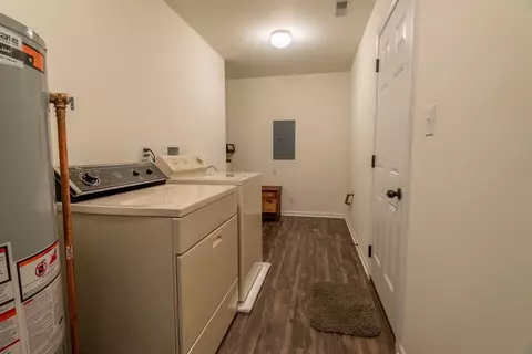 805 Daisy Cir, De Motte, IN 46310 photo 15