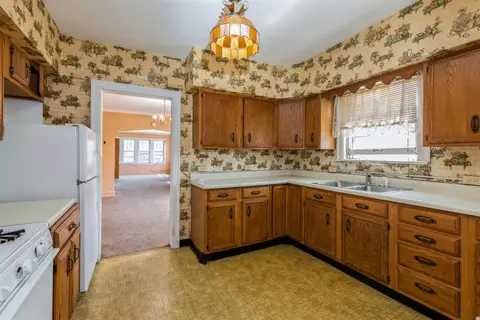 1722 Davis Ave, Whiting, IN 46394 photo 4