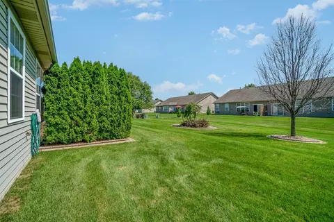 938 Flagstone Dr, Dyer, IN 46311 photo 22