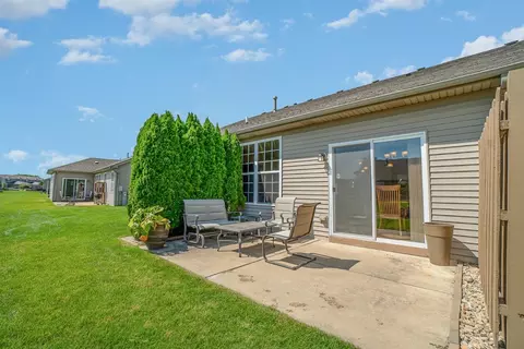 938 Flagstone Dr, Dyer, IN 46311 photo 21