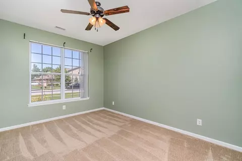 938 Flagstone Dr, Dyer, IN 46311 photo 14