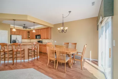 938 Flagstone Dr, Dyer, IN 46311 photo 12