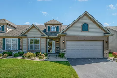 938 Flagstone Dr, Dyer, IN 46311 photo 1
