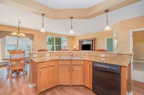 938 Flagstone Dr, Dyer, IN 46311 photo 4
