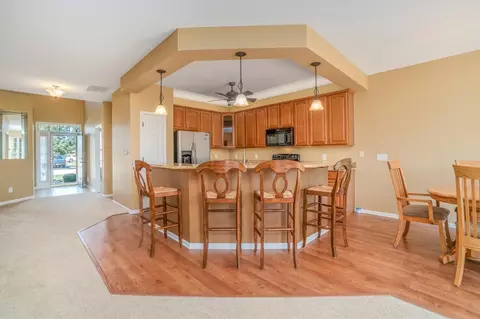 938 Flagstone Dr, Dyer, IN 46311 photo 3