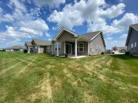 14062 Nantucket Dr, Cedar Lake, IN 46303 photo 2